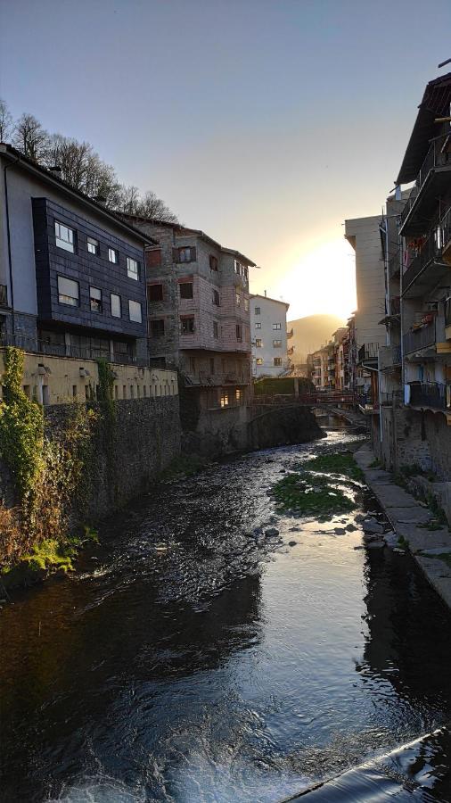 Aixopluc - Camprodon Apartamento Centro Rio Ritort Dış mekan fotoğraf